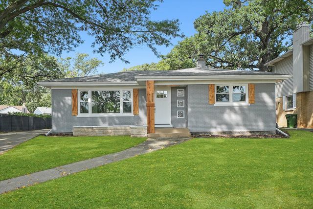9624 W Shore Drive, Oak Lawn, IL 60453