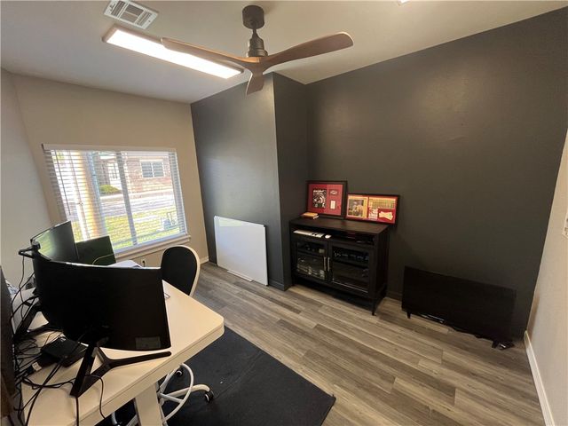 903 SE 28th Street Suite 7, Bentonville, AR 72712