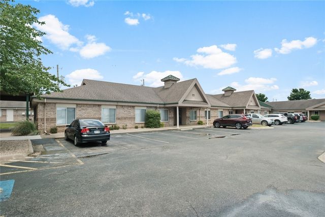 903 SE 28th Street Suite 7, Bentonville, AR 72712