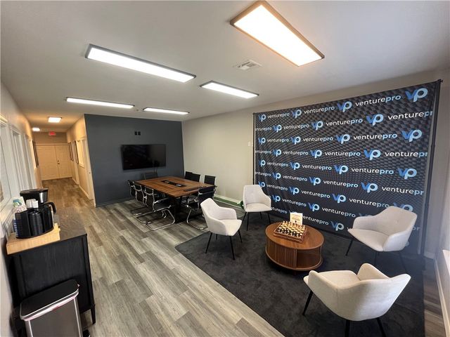 903 SE 28th Street Suite 7, Bentonville, AR 72712