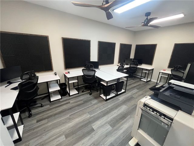 903 SE 28th Street Suite 7, Bentonville, AR 72712