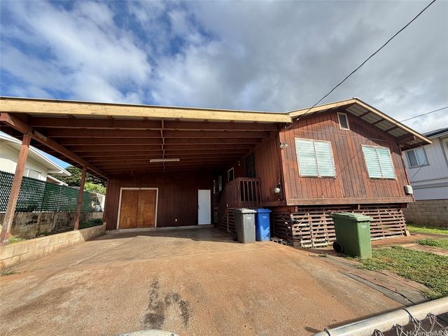 94-968 Kahuailani Street, Waipahu, HI 96797