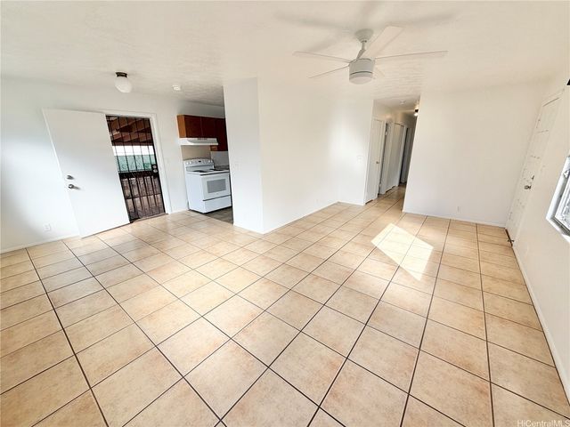 94-968 Kahuailani Street, Waipahu, HI 96797