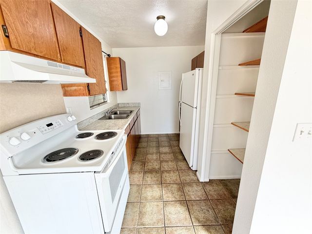 94-968 Kahuailani Street, Waipahu, HI 96797
