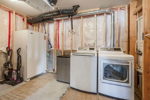 729 Tall Grass Lane, Wanamingo, MN 55983