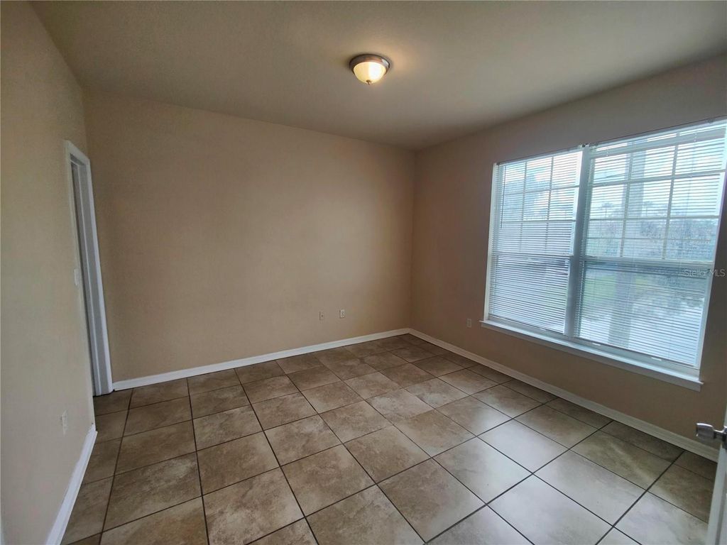 Image 16 of property listing at 3737 CASTLE PINES LANE 4424, Orlando, FL 32839