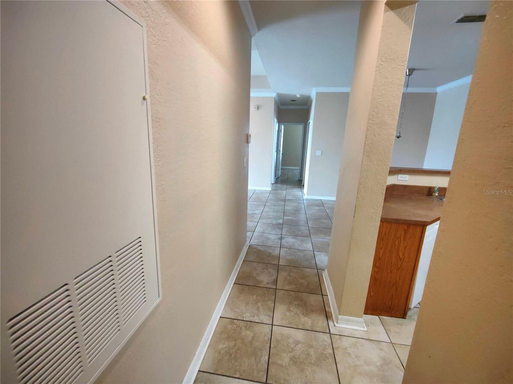 Image 10 of property listing at 3737 CASTLE PINES LANE 4424, Orlando, FL 32839