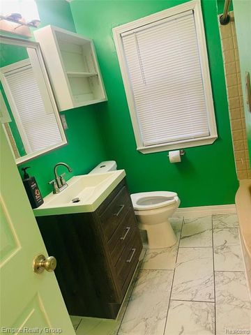 6111 Faust Avenue, Detroit, MI 48228