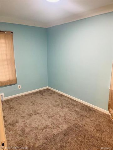 6111 Faust Avenue, Detroit, MI 48228