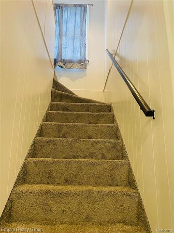 6111 Faust Avenue, Detroit, MI 48228