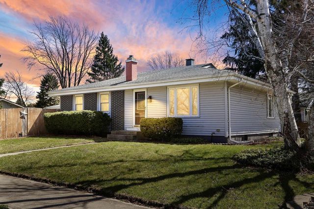 5433 68th STREET, Kenosha, WI 53142