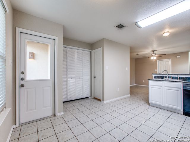 3202 Eisenhauer Rd Unit 101, San Antonio, TX 78209