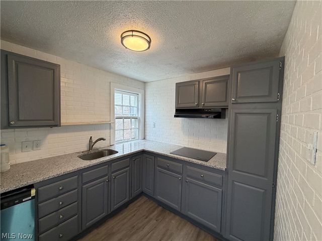 121 E 205th Street, Euclid, OH 44123