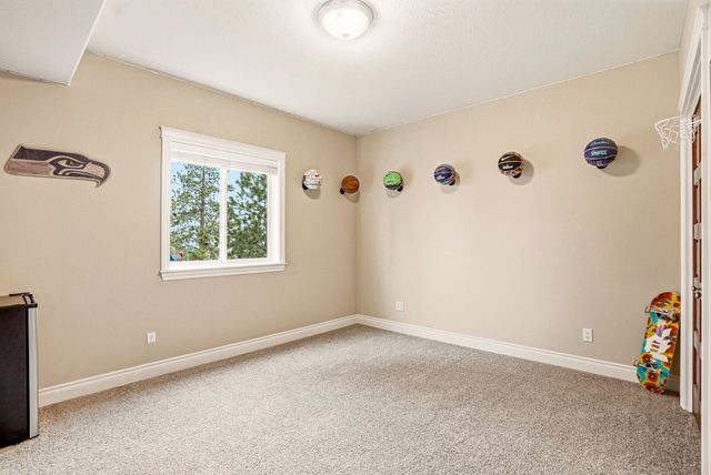 10707 N Fleetwood Ct, Spokane, WA 99208