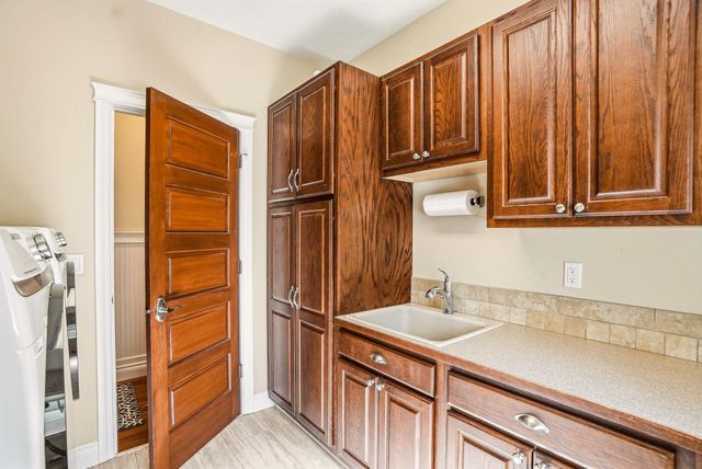 10707 N Fleetwood Ct, Spokane, WA 99208