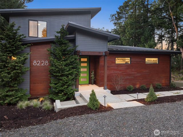 8228 26th Avenue NW, Gig Harbor, WA 98332