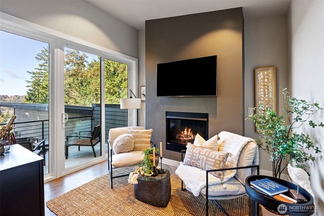 8228 26th Avenue NW, Gig Harbor, WA 98332