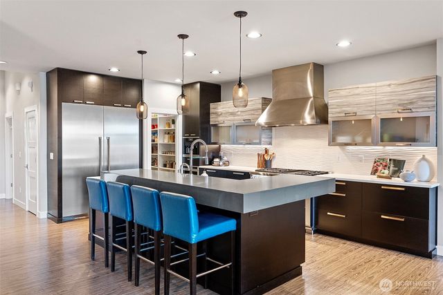 8228 26th Avenue NW, Gig Harbor, WA 98332