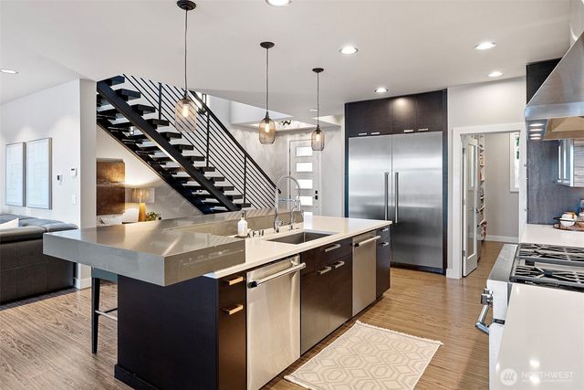 8228 26th Avenue NW, Gig Harbor, WA 98332