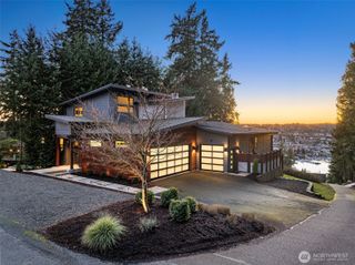 8228 26th Avenue NW, Gig Harbor, WA 98332