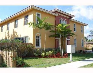 2212 Van Buren Street, Hollywood, FL 33020