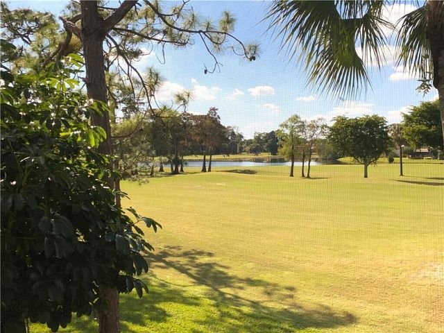 21766 Cypress Drive 20-g, Boca Raton, FL 33433