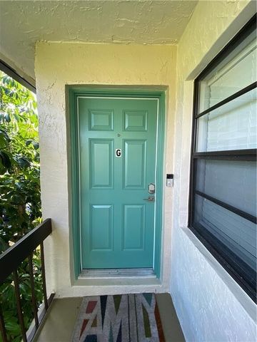 21766 Cypress Drive 20-g, Boca Raton, FL 33433