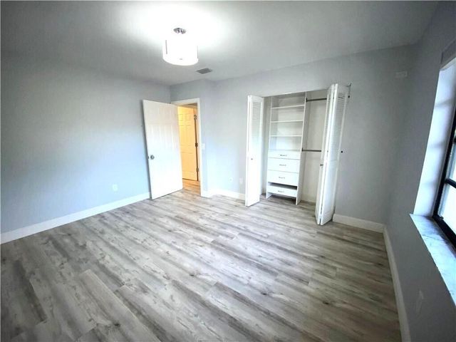 21766 Cypress Drive 20-g, Boca Raton, FL 33433