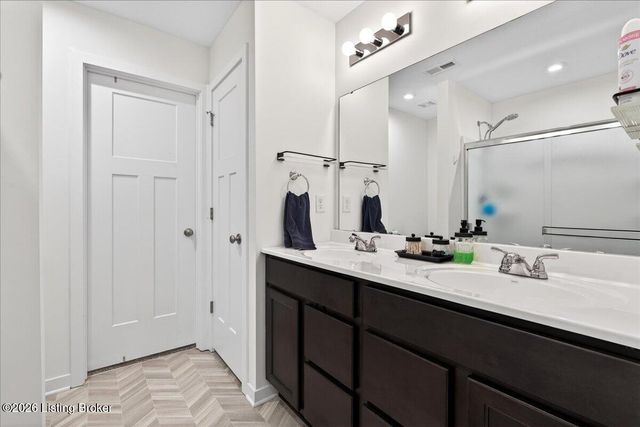 628 Mallard Lake Blvd, Shepherdsville, KY 40165