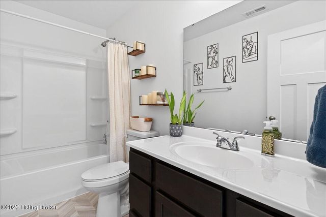 628 Mallard Lake Blvd, Shepherdsville, KY 40165