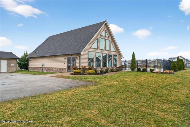 628 Mallard Lake Blvd, Shepherdsville, KY 40165