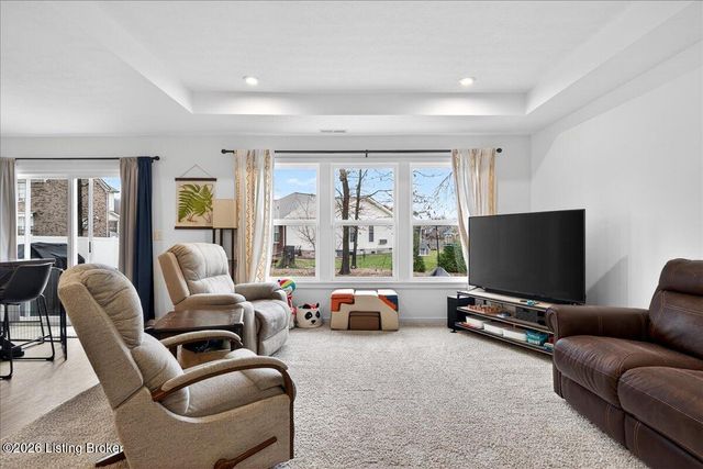 628 Mallard Lake Blvd, Shepherdsville, KY 40165