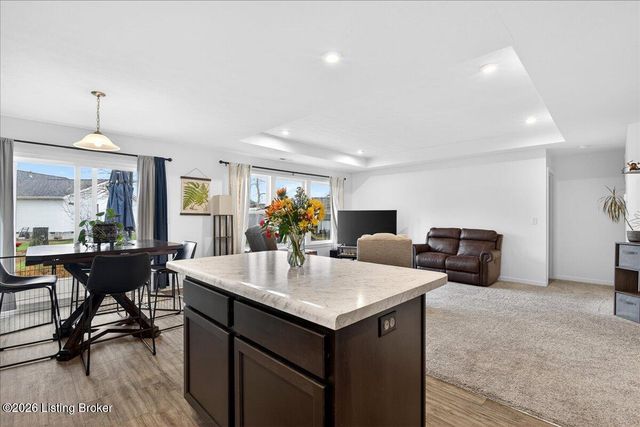 628 Mallard Lake Blvd, Shepherdsville, KY 40165