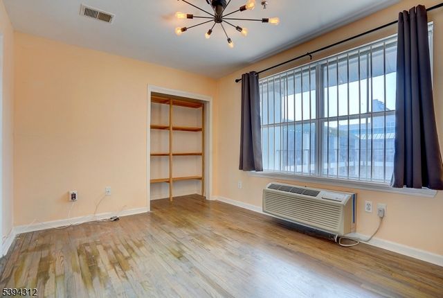 54 Polk St P3, Newark City, NJ 07105