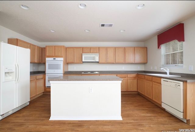 7211 Balcon Island, San Antonio, TX 78250