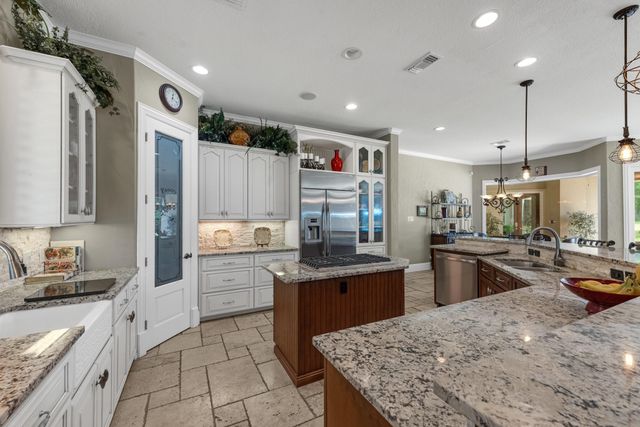 28232 Emerald Oaks, Magnolia, TX 77355
