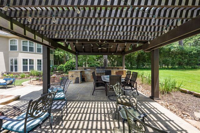 28232 Emerald Oaks, Magnolia, TX 77355