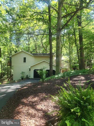835 VERDEN DR, Hummelstown, PA 17036