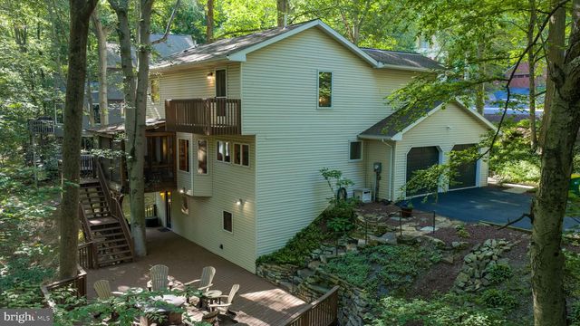 835 VERDEN DR, Hummelstown, PA 17036