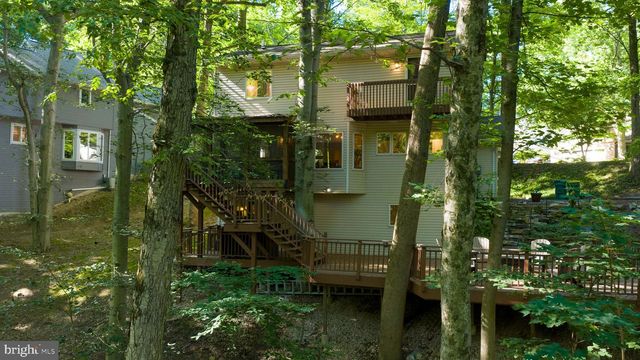 835 VERDEN DR, Hummelstown, PA 17036