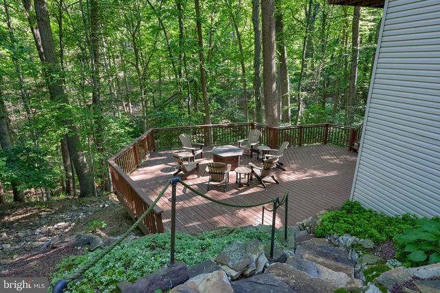 835 VERDEN DR, Hummelstown, PA 17036