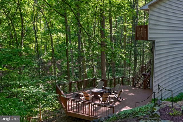 835 VERDEN DR, Hummelstown, PA 17036