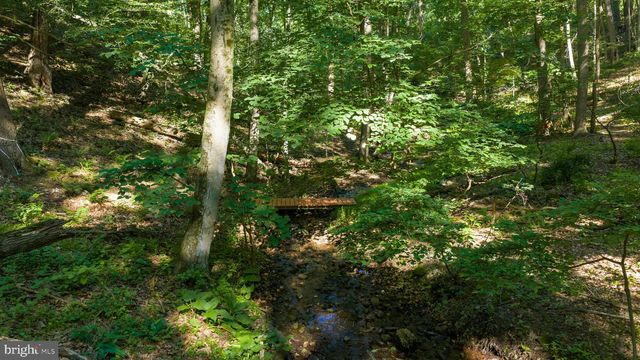 835 VERDEN DR, Hummelstown, PA 17036