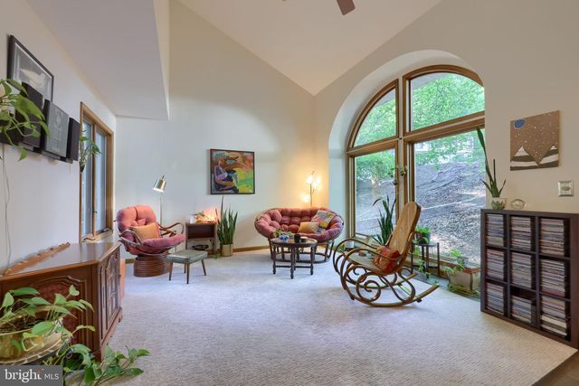 835 VERDEN DR, Hummelstown, PA 17036