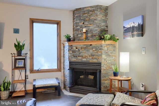 835 VERDEN DR, Hummelstown, PA 17036