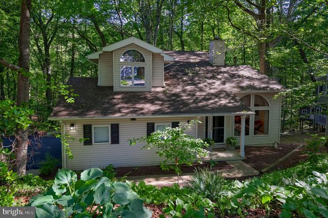 835 VERDEN DR, Hummelstown, PA 17036