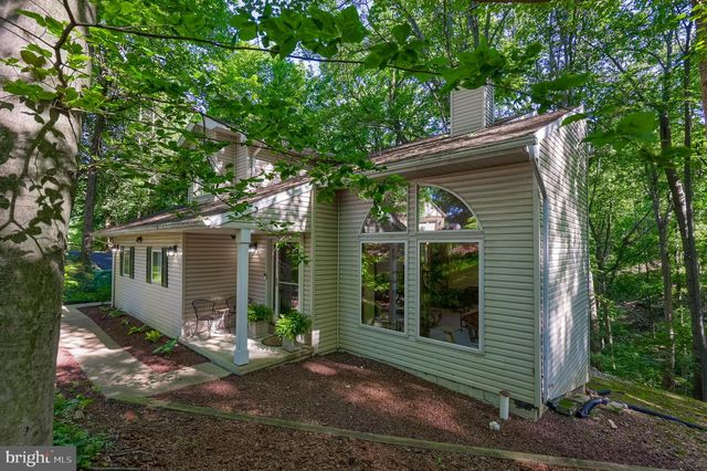 835 VERDEN DR, Hummelstown, PA 17036
