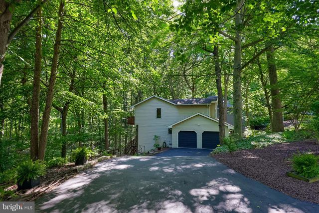 835 VERDEN DR, Hummelstown, PA 17036