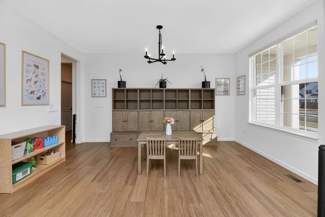 2631 Weatherbee Court, Naperville, IL 60563