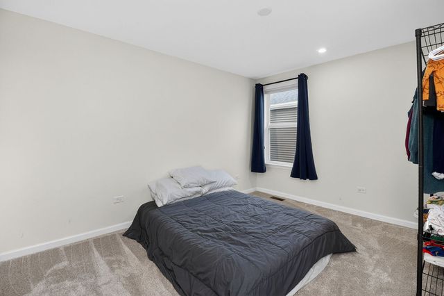 2631 Weatherbee Court, Naperville, IL 60563